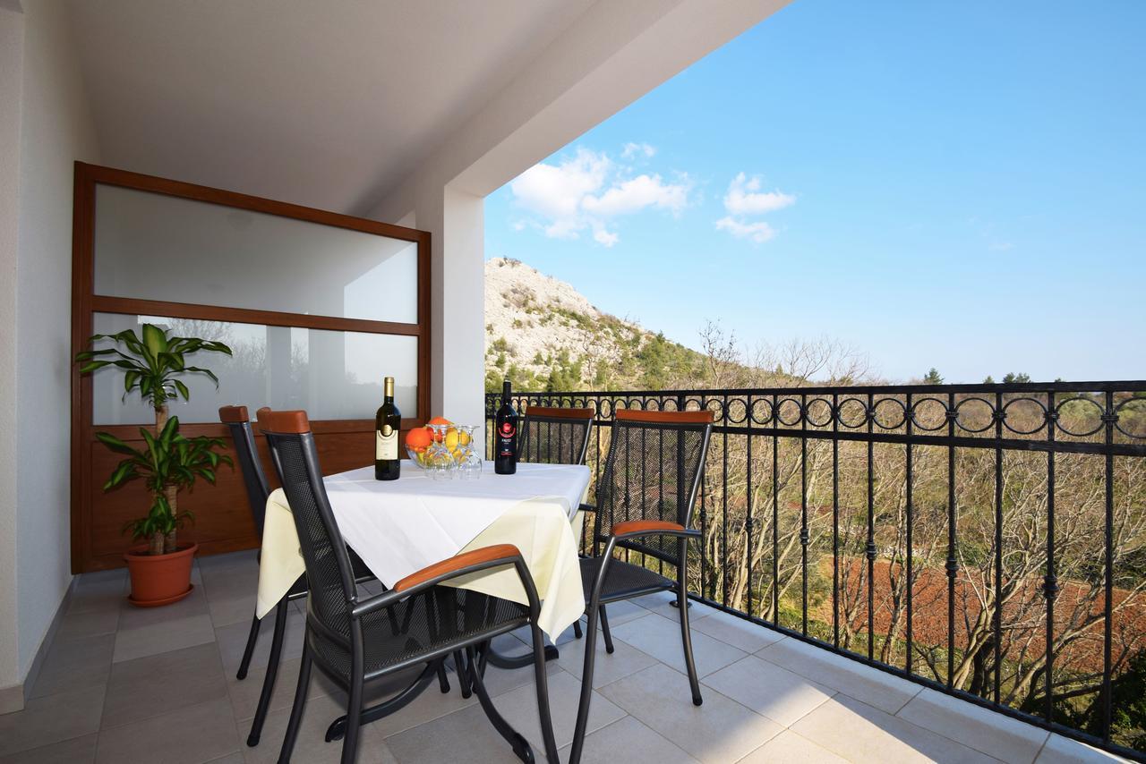 Apartments Paklenica Starigrad Paklenica Extérieur photo