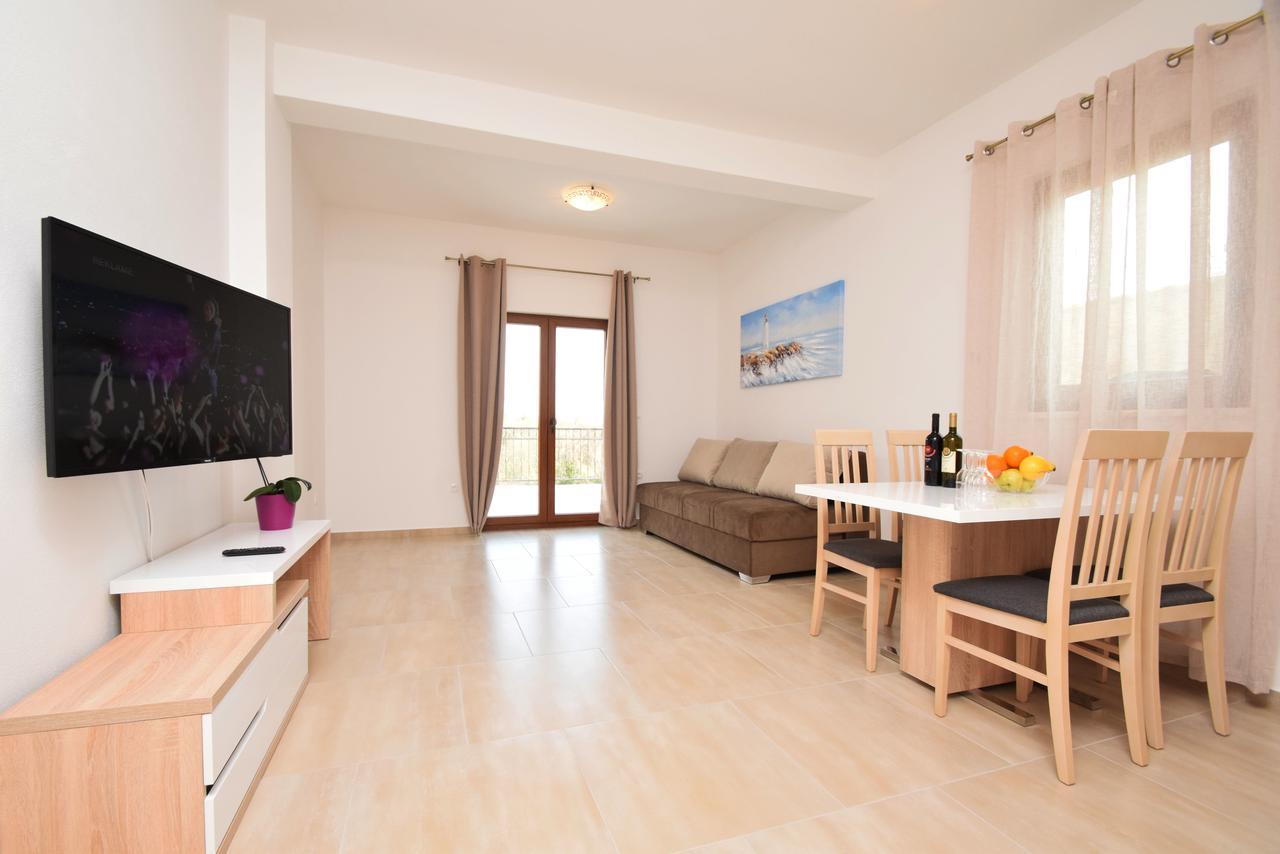 Apartments Paklenica Starigrad Paklenica Extérieur photo