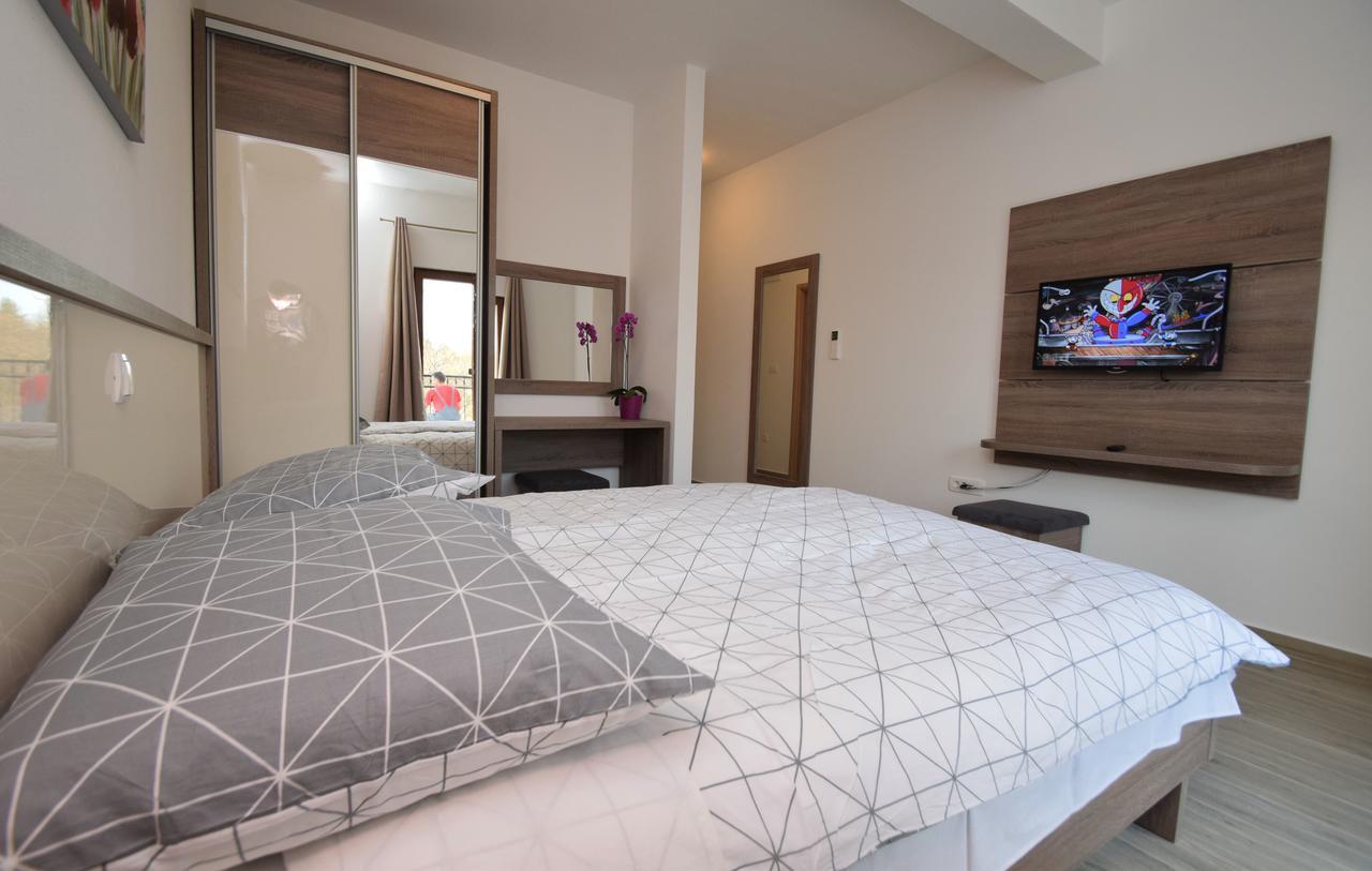 Apartments Paklenica Starigrad Paklenica Extérieur photo