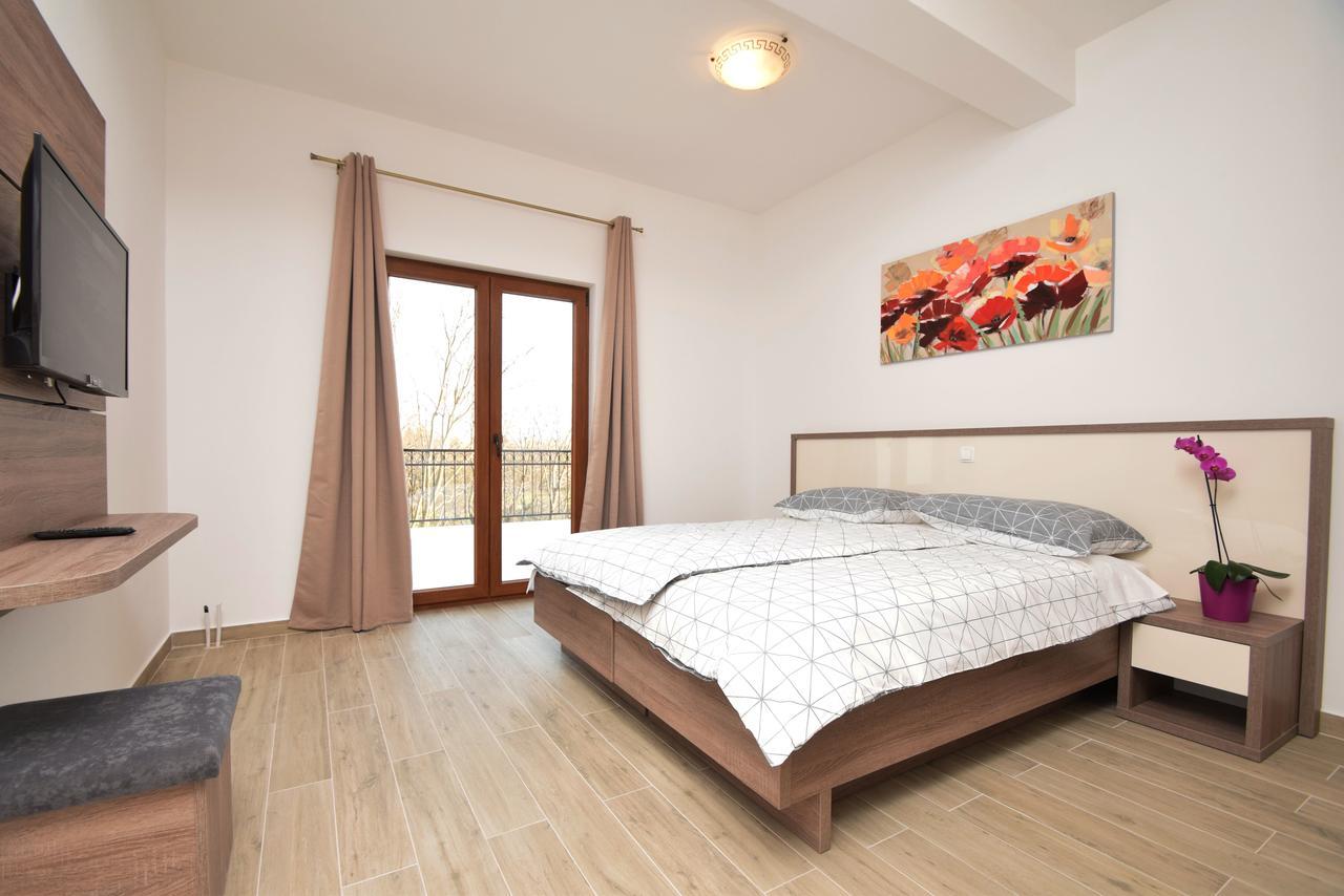 Apartments Paklenica Starigrad Paklenica Extérieur photo