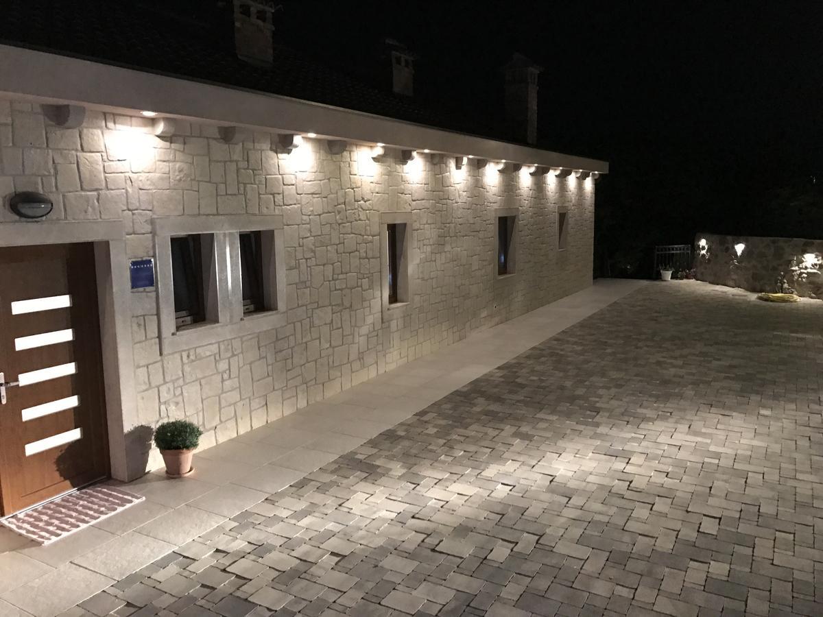 Apartments Paklenica Starigrad Paklenica Extérieur photo